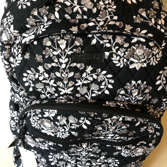 NWT Vera Bradley Large Essential Backpack - Picture 2 of 7